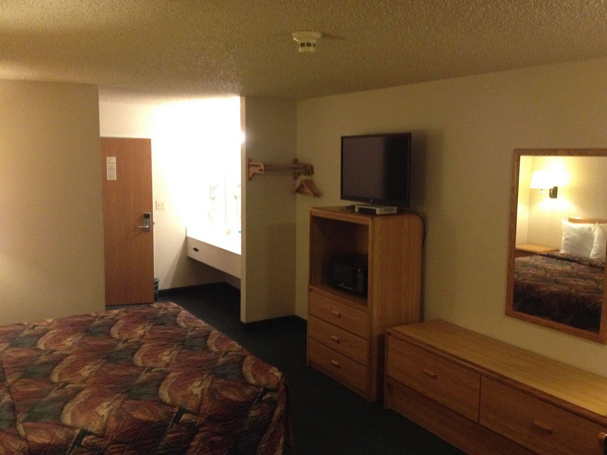 Hometown Inn By Oyo Texhoma, Ok Extérieur photo